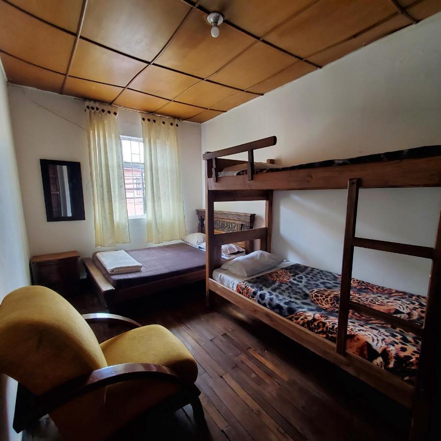 Hostal Cq Chapinero Bogota Luaran gambar