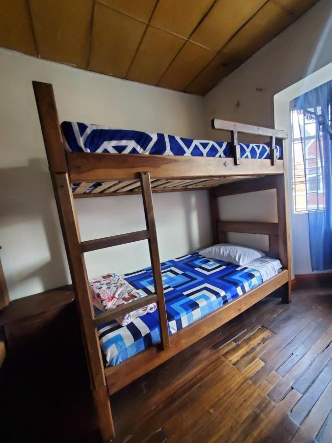 Hostal Cq Chapinero Bogota Luaran gambar