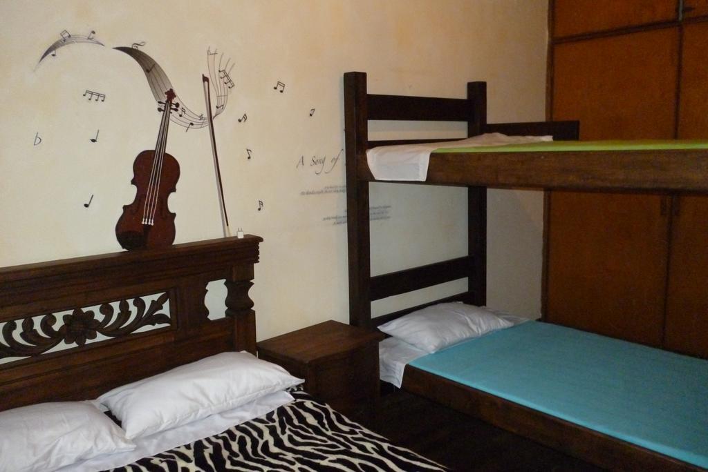 Hostal Cq Chapinero Bogota Luaran gambar